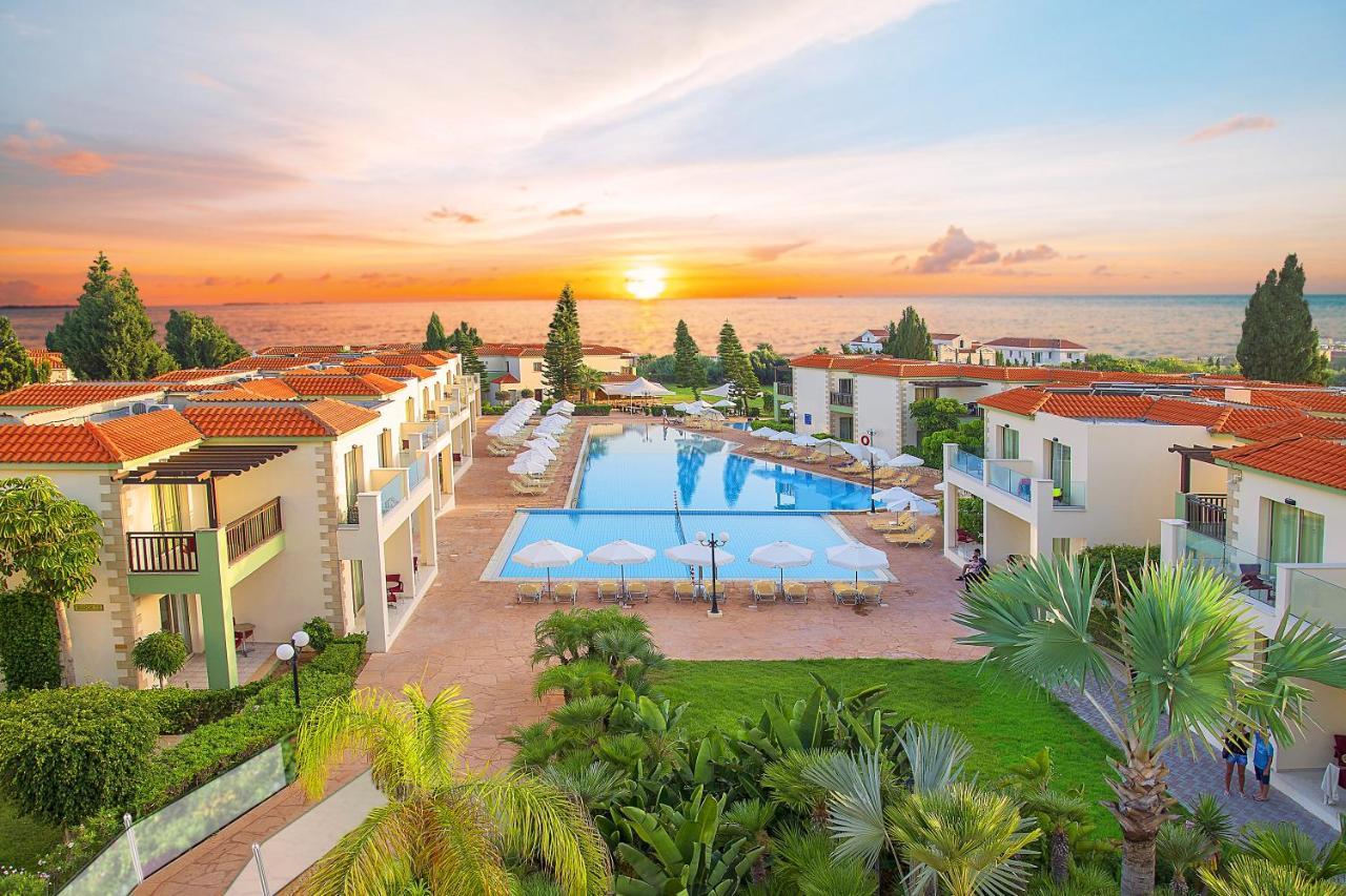 Freij Beach Resort&Waterpark Agia Napa Buitenkant foto