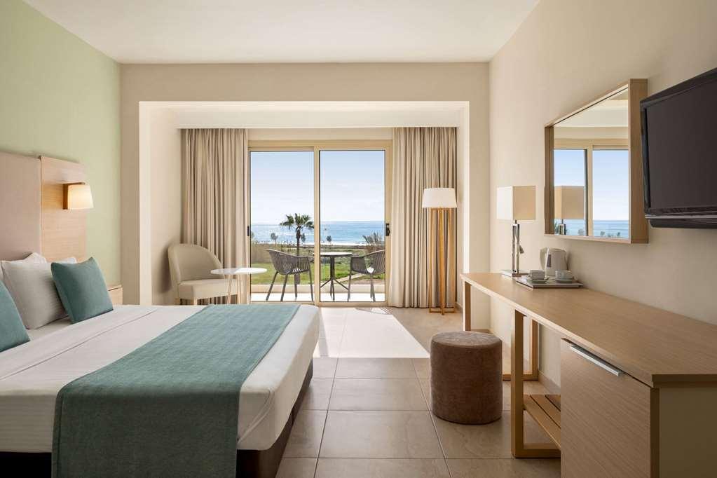 Freij Beach Resort&Waterpark Agia Napa Kamer foto