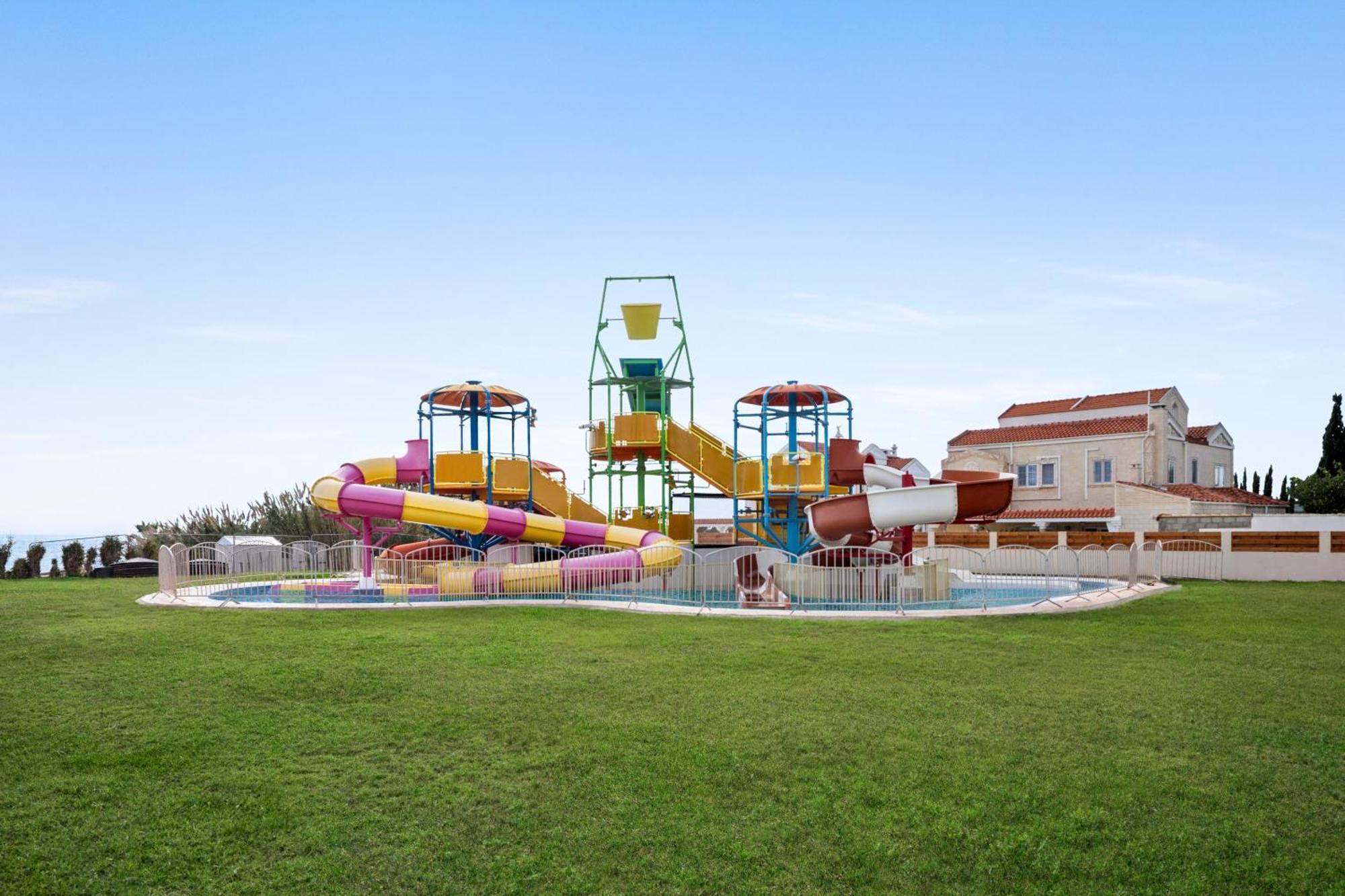 Freij Beach Resort&Waterpark Agia Napa Buitenkant foto