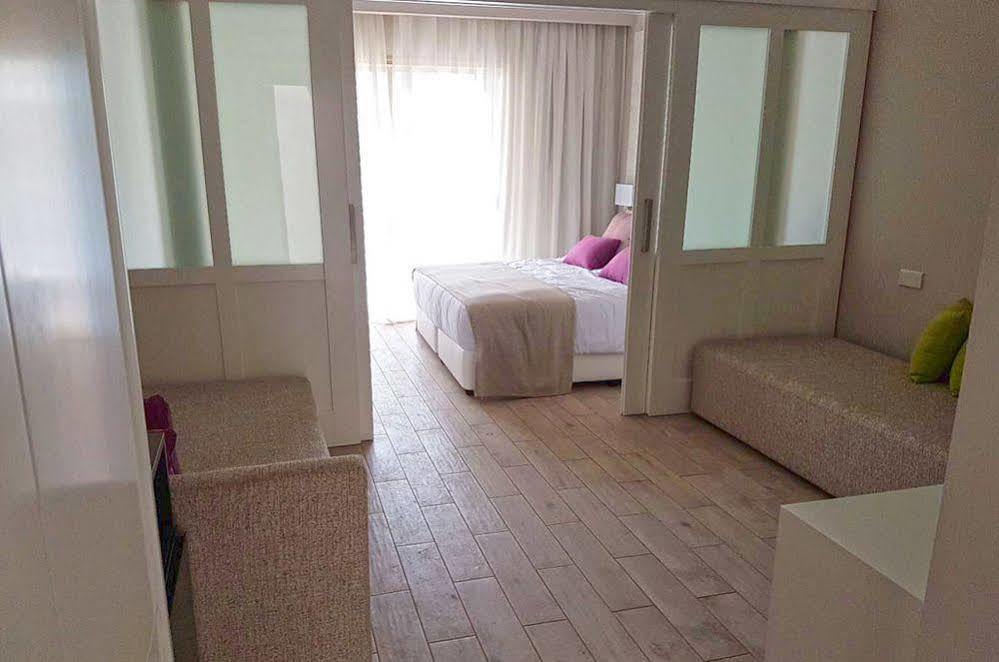 Freij Beach Resort&Waterpark Agia Napa Buitenkant foto